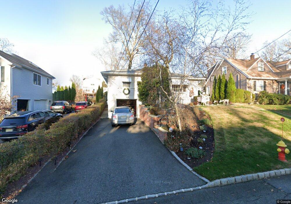 19 Laurel Place, West Caldwell, NJ 07006 - photo 1