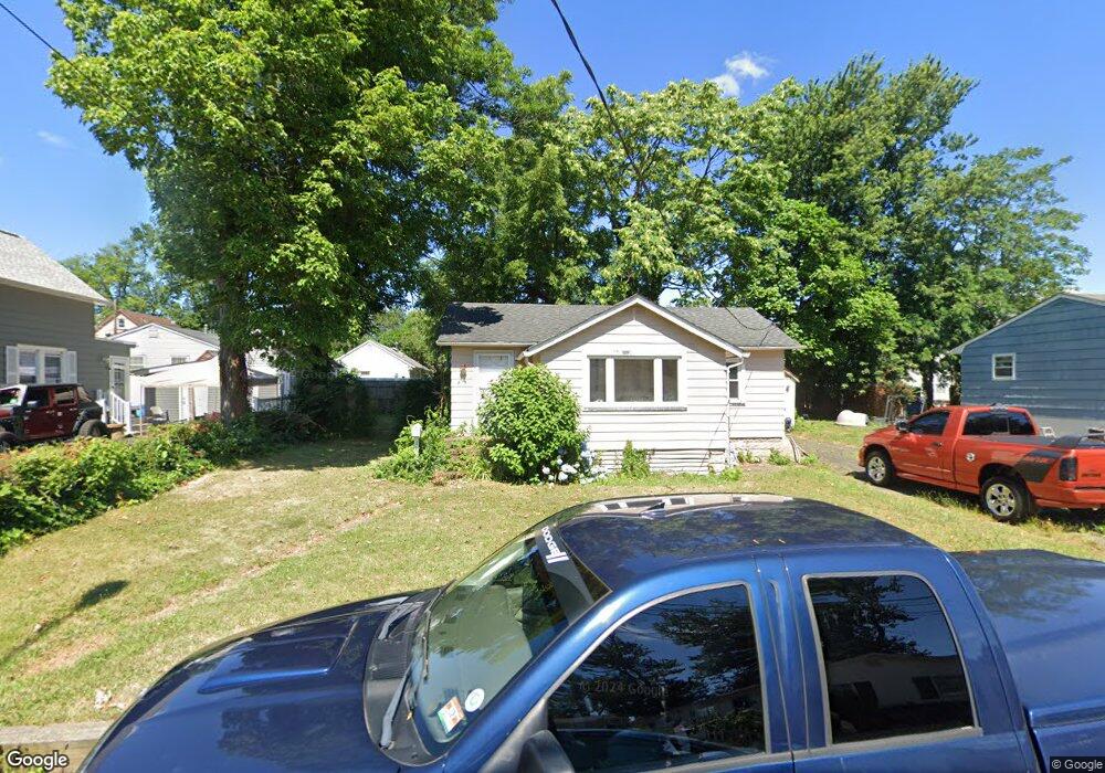 373 Madison Ave, Laurence Harbor, NJ 08879 - photo 1