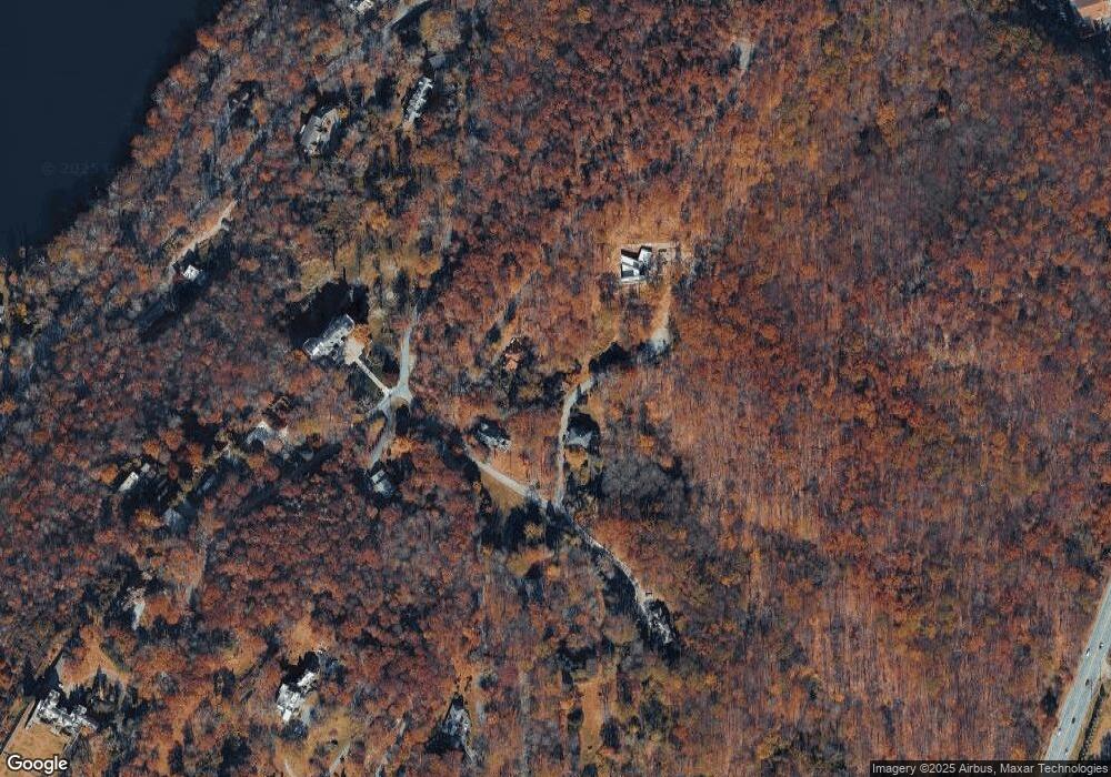 25 Lookout Stable Rd, Tuxedo Park, NY 10987 - photo 1