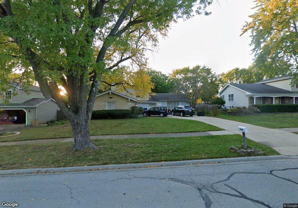 1569 Chippewa Dr, Naperville, IL 60563 - photo 1