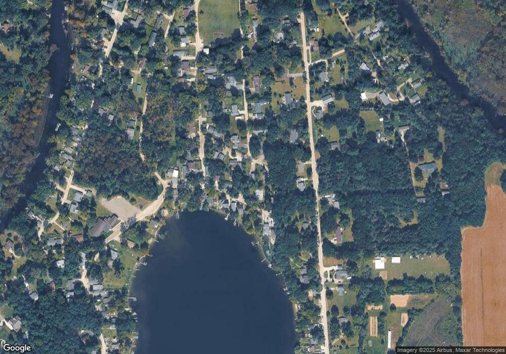 6535 Buckshore Dr, Whitmore Lake, MI 48189 - photo 1