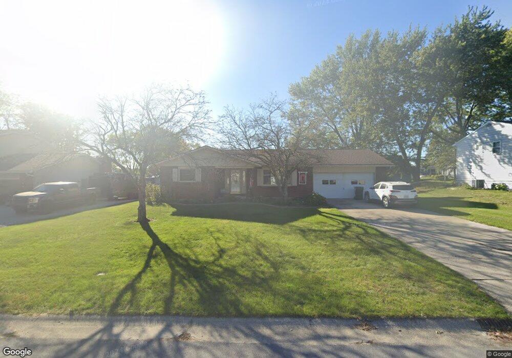 1428 W Shore Dr, Lima, OH 45805 - photo 1