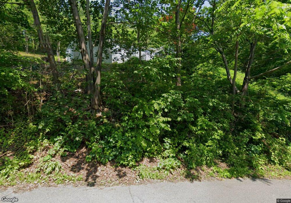 1010 Maple Spring Dr, Slatington, PA 18080 - photo 1