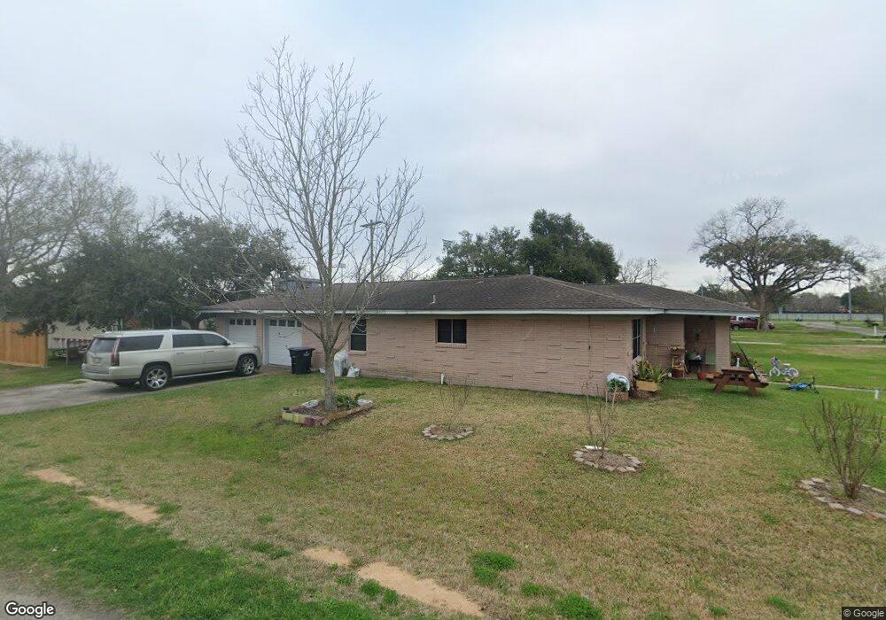 1310 College Dr, Alvin, TX 77511 - photo 1