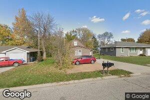 617 Center St, Hull, IA 51239