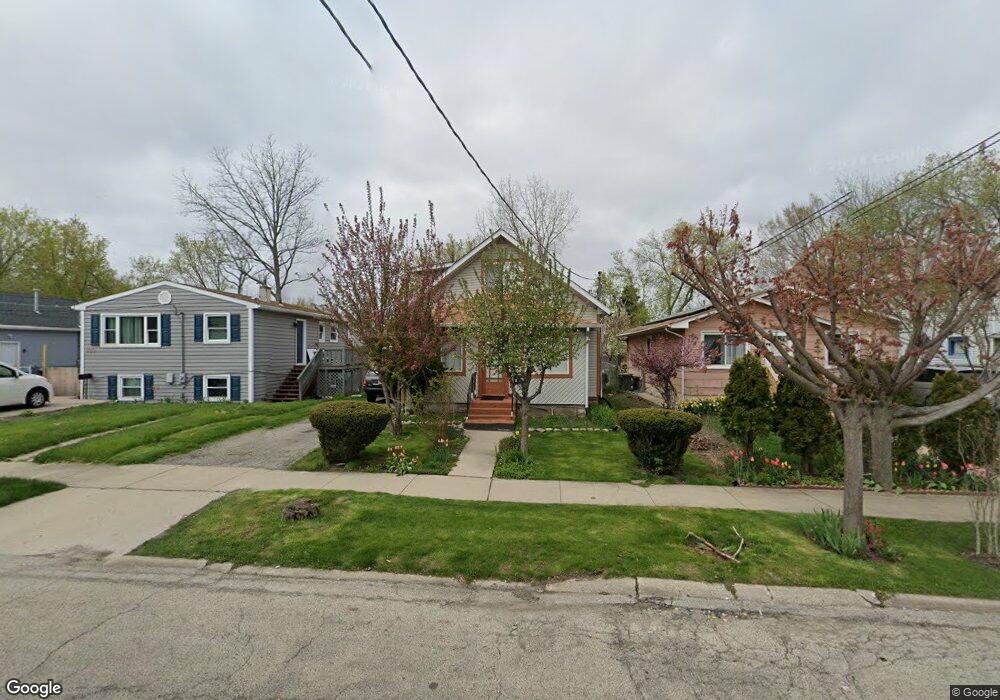 932 Pine St, Waukegan, IL 60085 - photo 1