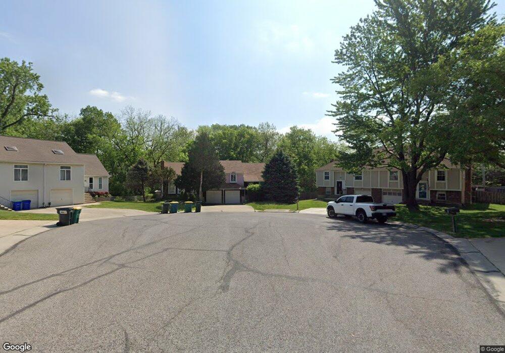 10173 Haskins St, Lenexa, KS 66215 - photo 1