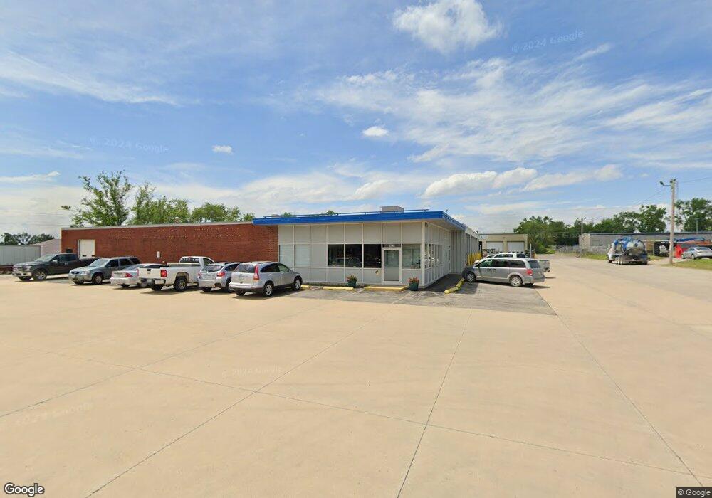 2740 6th St SW, Cedar Rapids, IA 52404 - photo 1