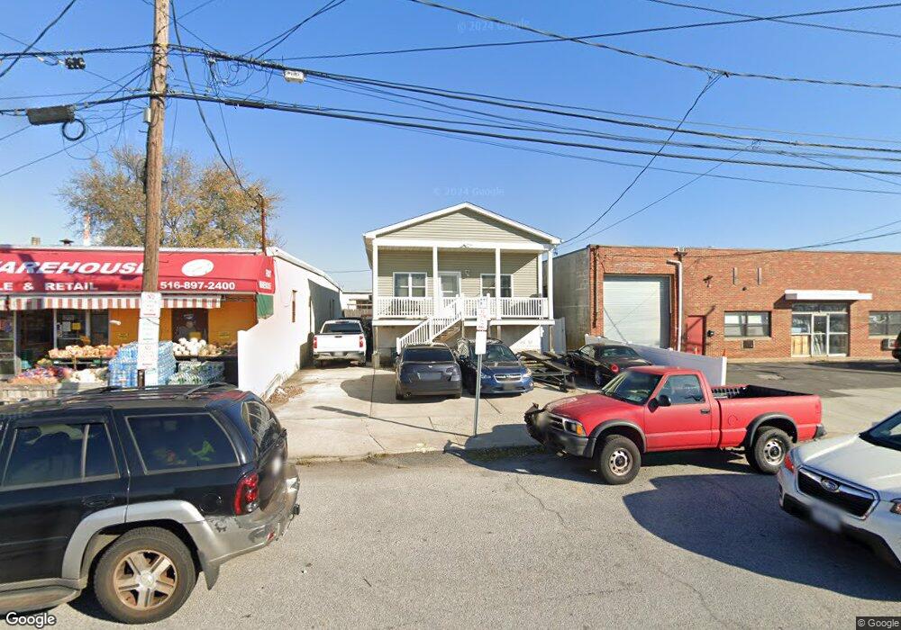 35 Saratoga Blvd, Island Park, NY 11558 - photo 1