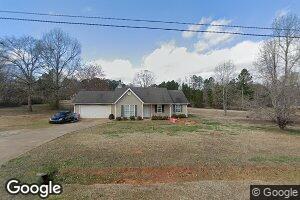 102 Home Ct, Jenkinsburg, GA 30234