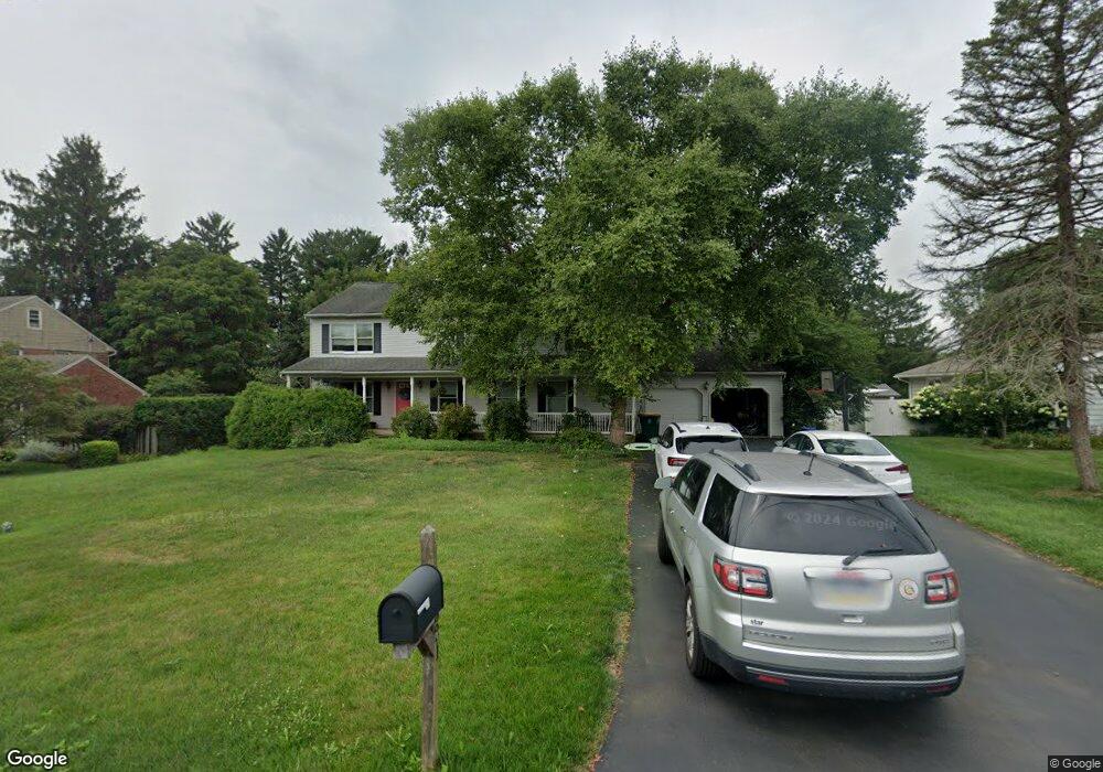 321 Crescent Dr, Easton, PA 18045 - photo 1