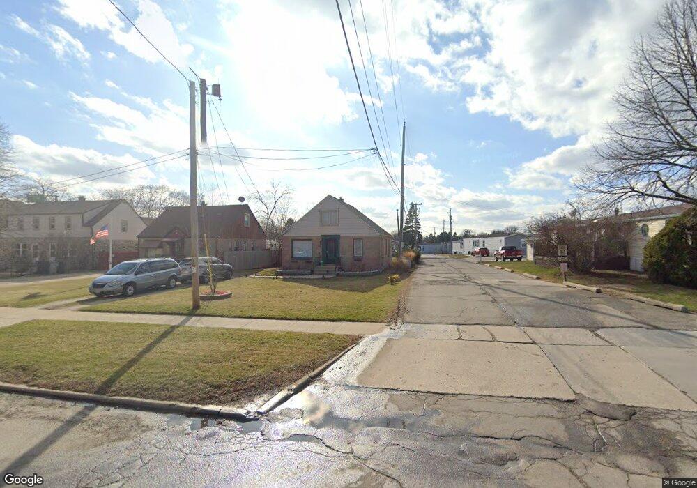 4225 S 6th St, Milwaukee, WI 53221 - photo 1