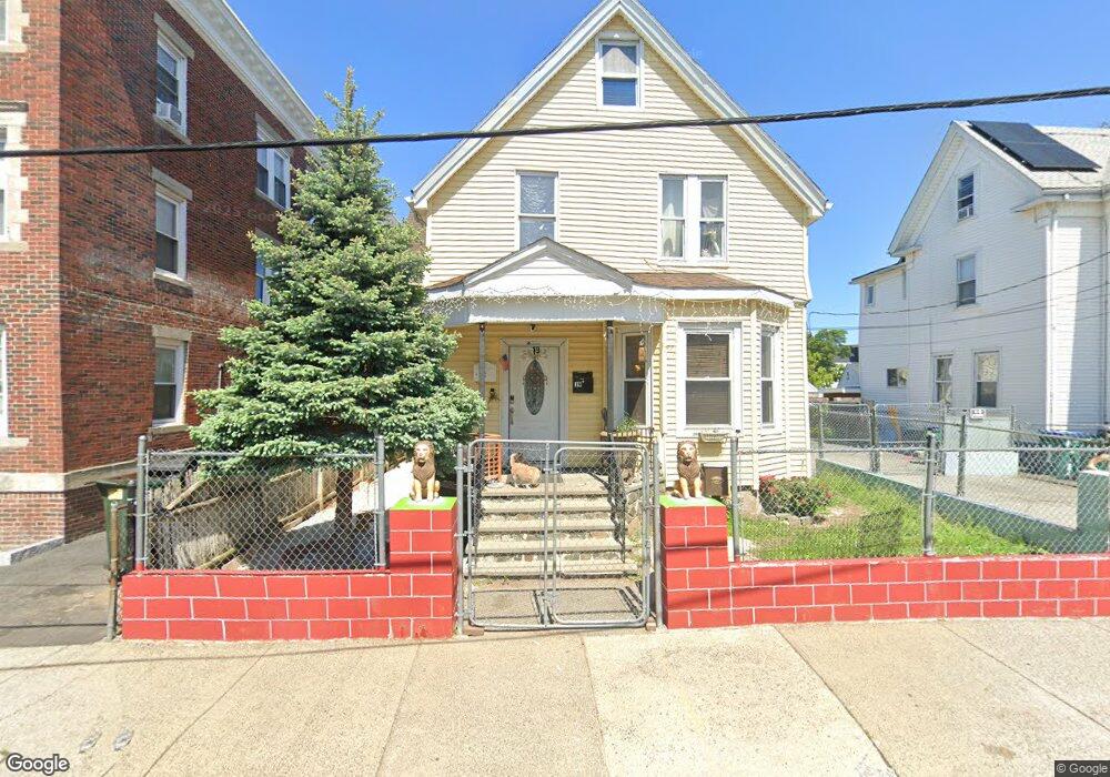 19 Mall St, Lynn, MA 01905 - photo 1