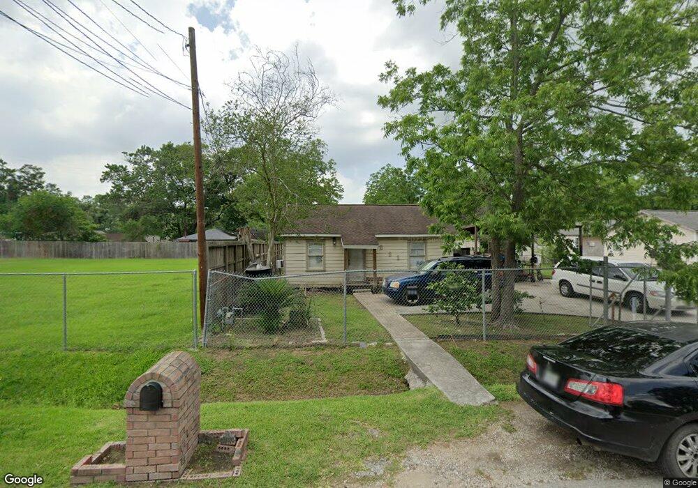 9221 Pembrook St, Houston, TX 77016 - photo 1