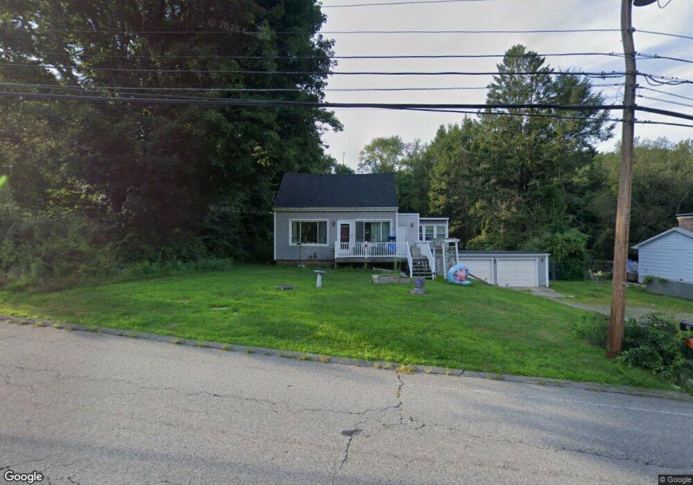 187 Hunters Rd, Norwich, CT 06360 - photo 1