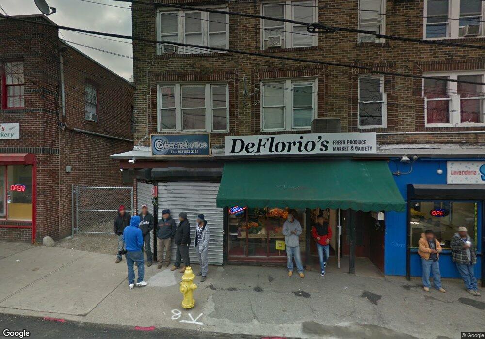 900 Withheld Ave, Norwalk, CT 06854 - photo 1