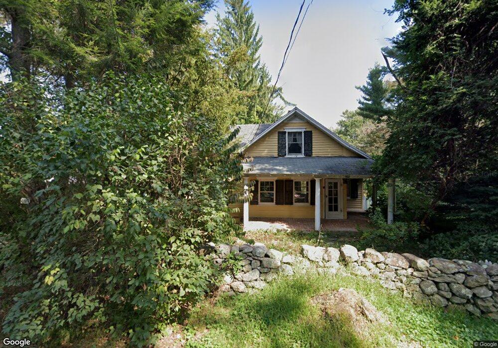 102 Comstock Hill Ave, Norwalk, CT 06850 - photo 1