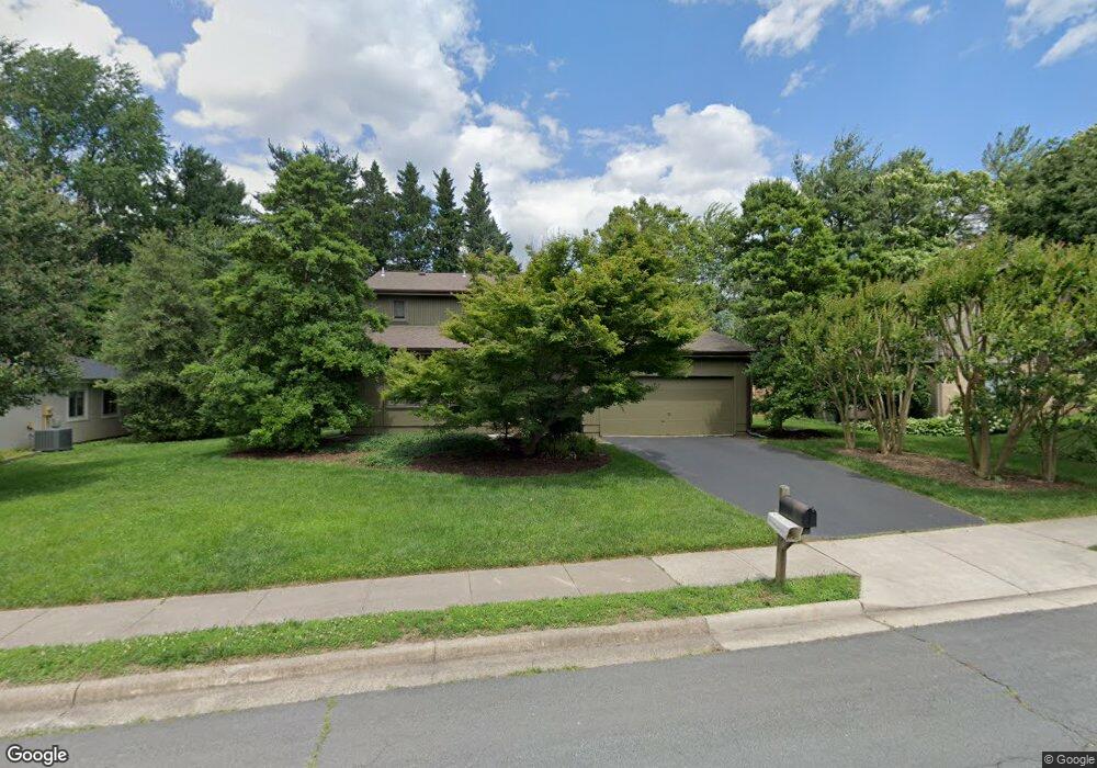 12624 Magna Carta Rd, Herndon, VA 20171 - photo 1