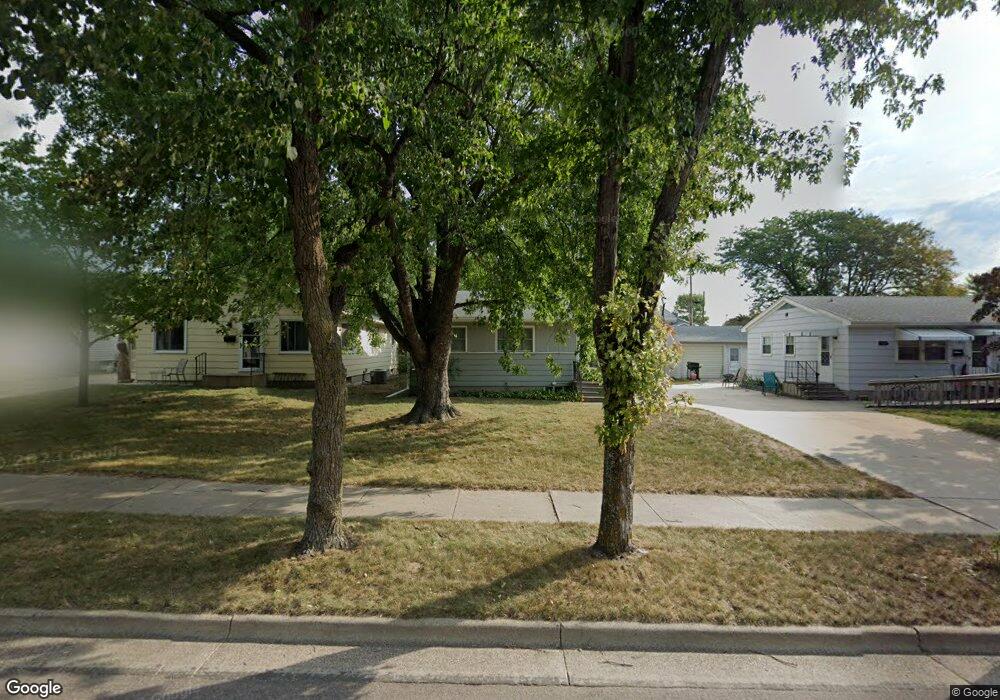 1315 S Washington St, New Ulm, MN 56073 - photo 1