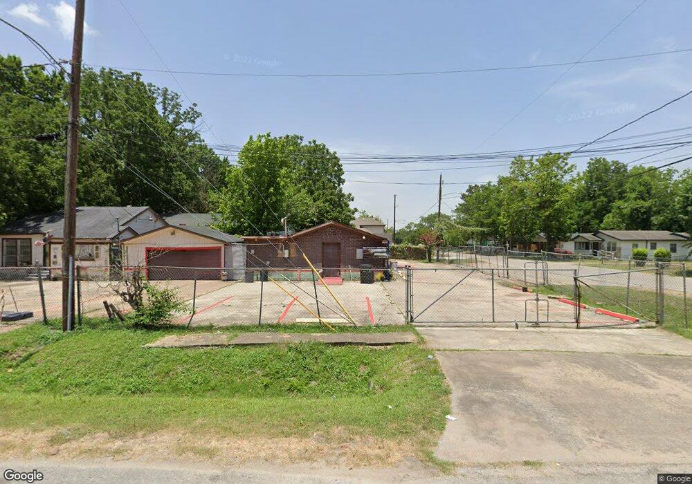 902 Marcolin St, Houston, TX 77088 - photo 1