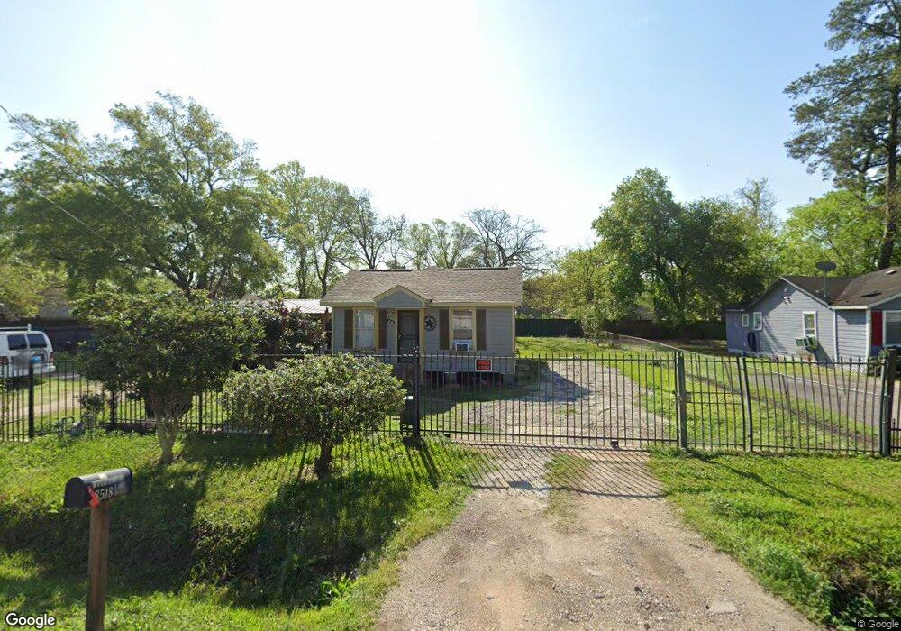 8518 Lanewood Dr, Houston, TX 77016 - photo 1