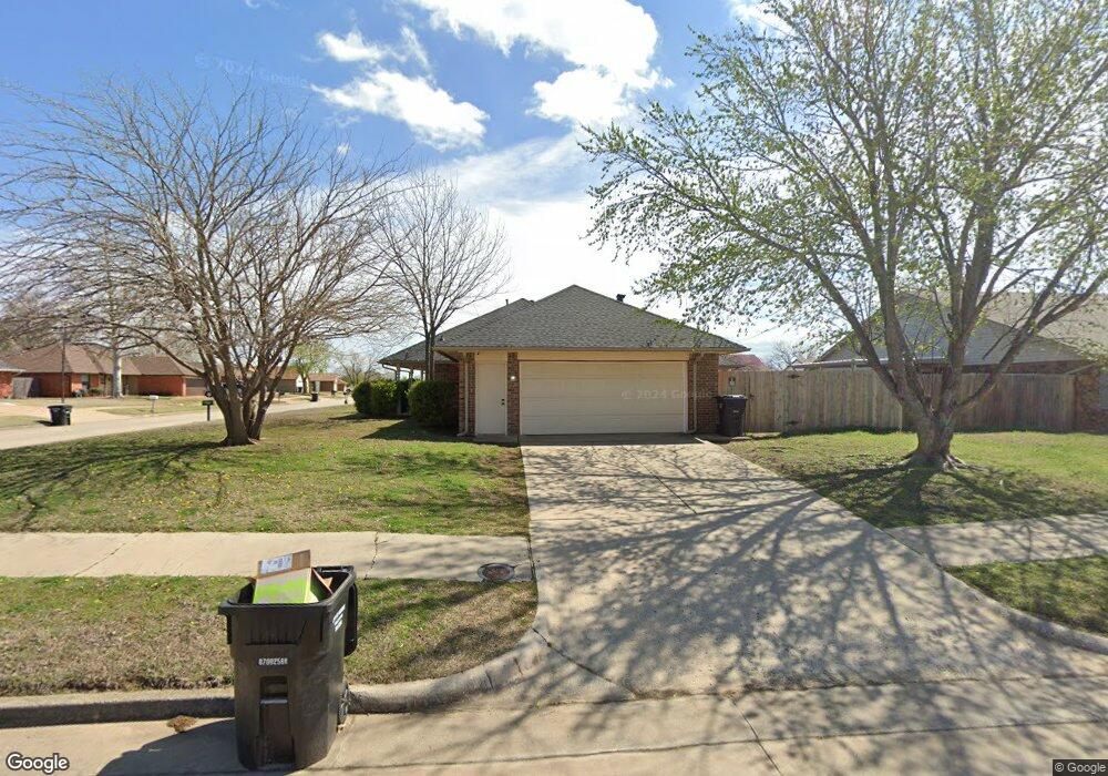 300 Ember Glow, Moore, OK 73160 - photo 1