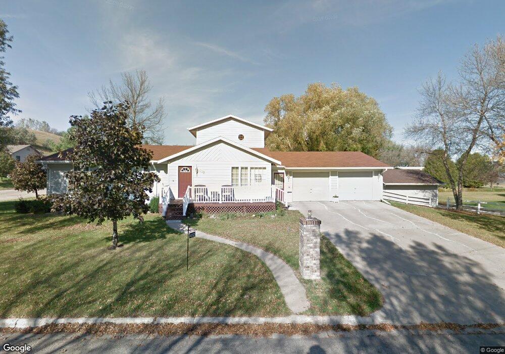 412 15th St NW, Jamestown, ND 58401 - photo 1