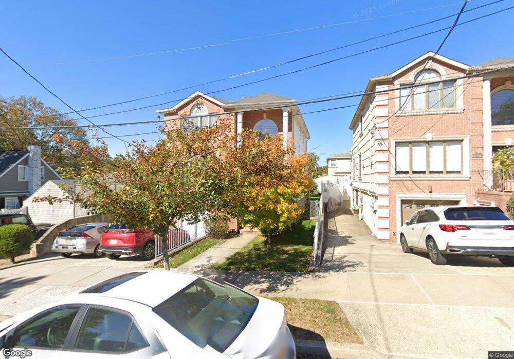 39 Genesee St, Staten Island, NY 10301 - photo 1