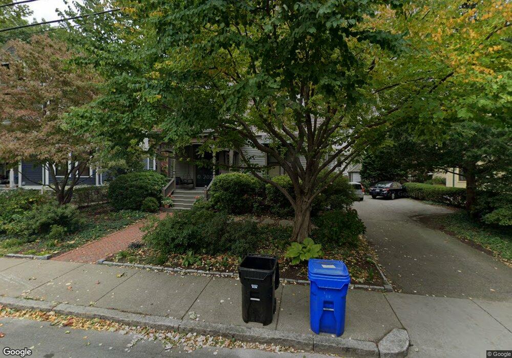 77 Toxteth St, Brookline, MA 02446 - photo 1