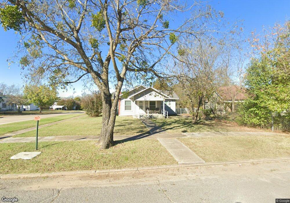 701 N 3rd St, McAlester, OK 74501 - photo 1