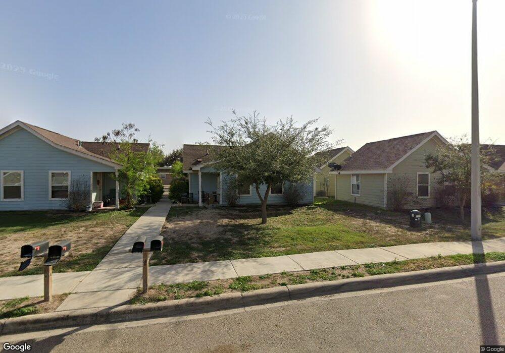 1314 Quitaca Dr unit D, Edinburg, TX 78541 - photo 1