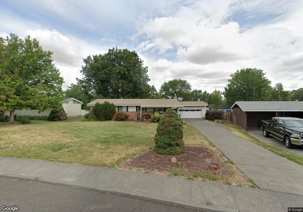 3003 SW Marshall Ave, Pendleton, OR 97801 - photo 1