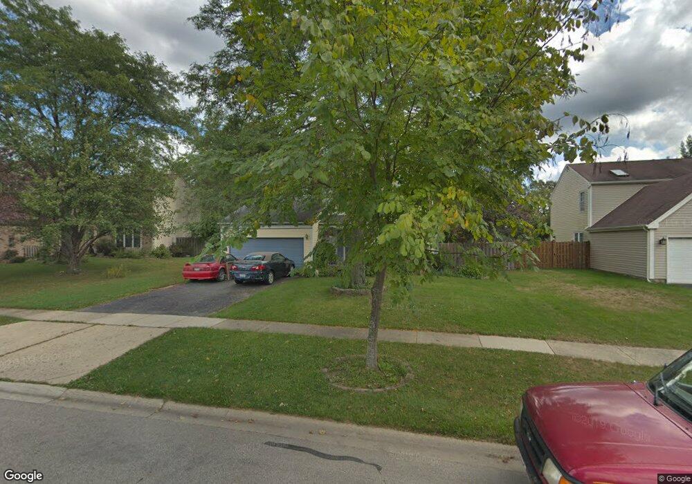 1451 Yosemite Pkwy, Algonquin, IL 60102 - photo 1