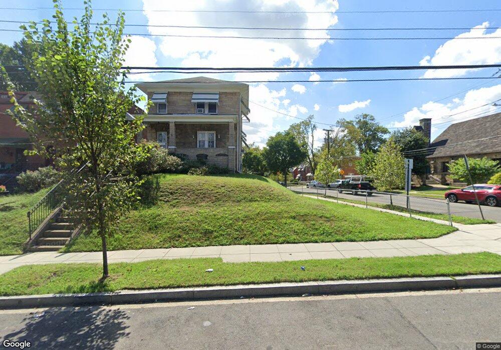 5201 E Capitol St SE, Washington, DC 20019 - photo 1