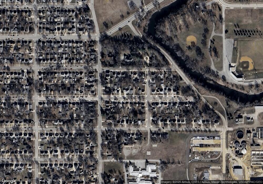 306 11th Ave SW, Austin, MN 55912 - photo 1