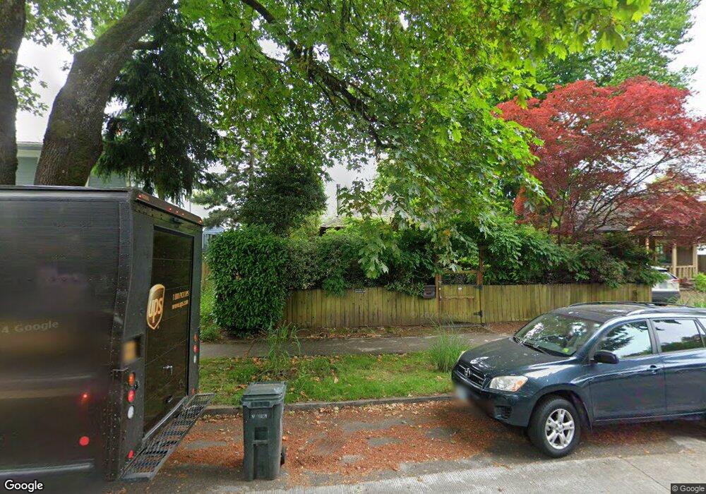 1024 W 8th Ave, Eugene, OR 97402 - photo 1