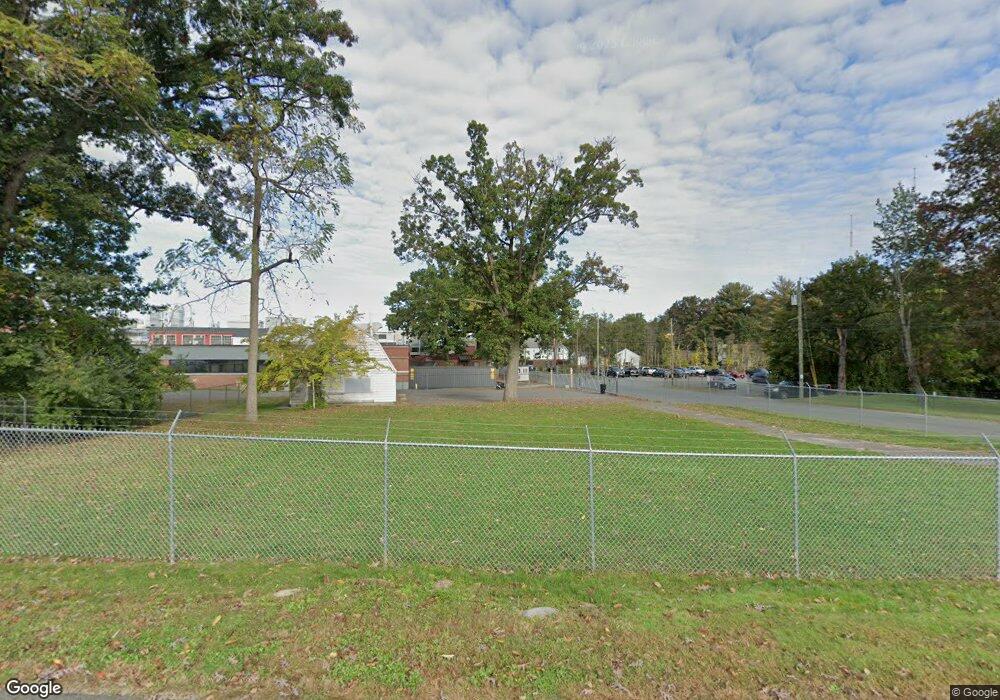 136 Baldwin Ave, Waterbury, CT 06706 - photo 1