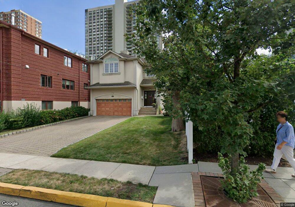 160 English St, Fort Lee, NJ 07024 - photo 1