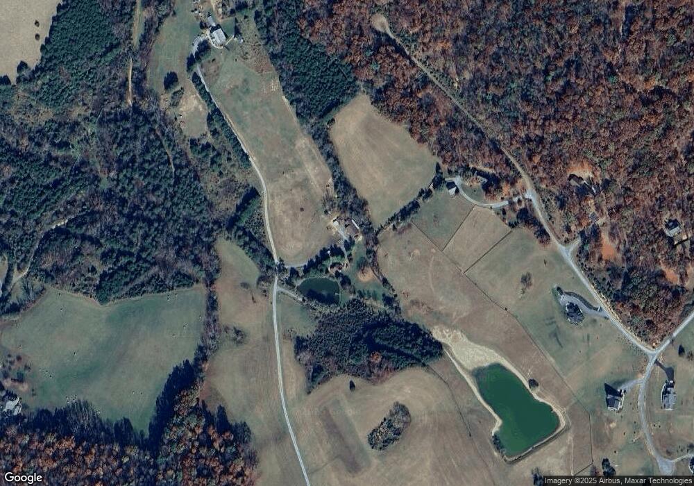 200 Rosa Le Dr, Fairfield, VA 24435 - photo 1