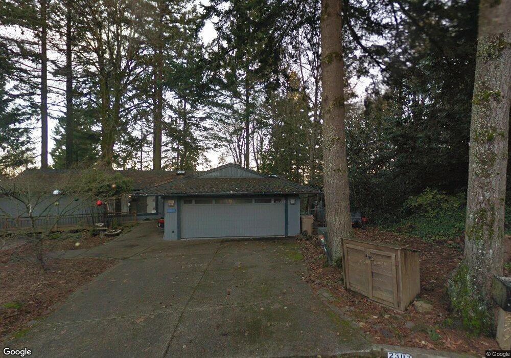 2301 Hillside Ln, Lake Oswego, OR 97034 - photo 1