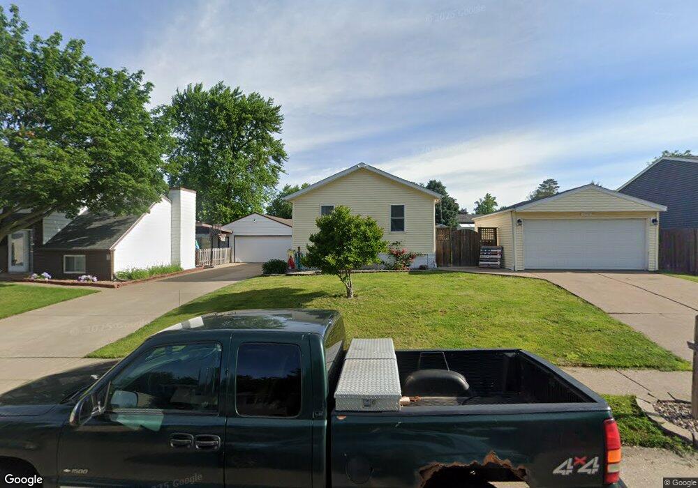 2918 W 65th St, Davenport, IA 52806 - photo 1