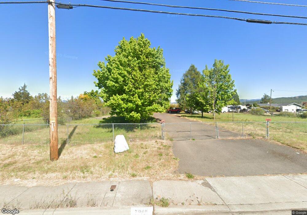 7988 Atlantic Ave, White City, OR 97503 - photo 1