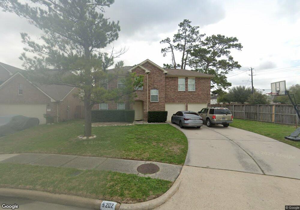 5202 Founders Way Ct, Houston, TX 77091 - photo 1