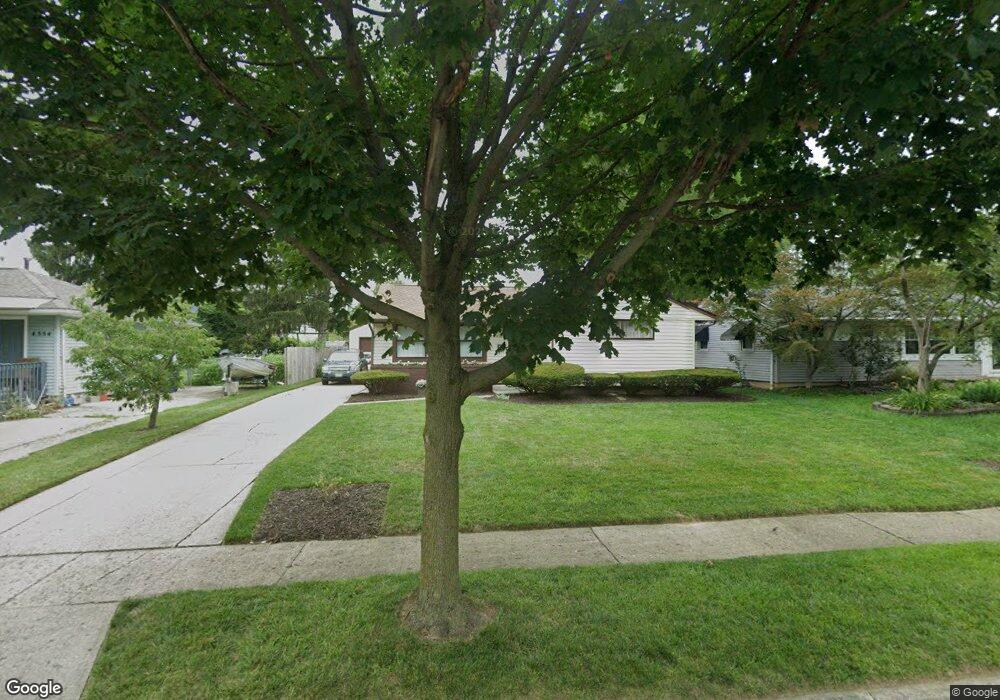 4562 Amesbury Rd, Columbus, OH 43227 - photo 1