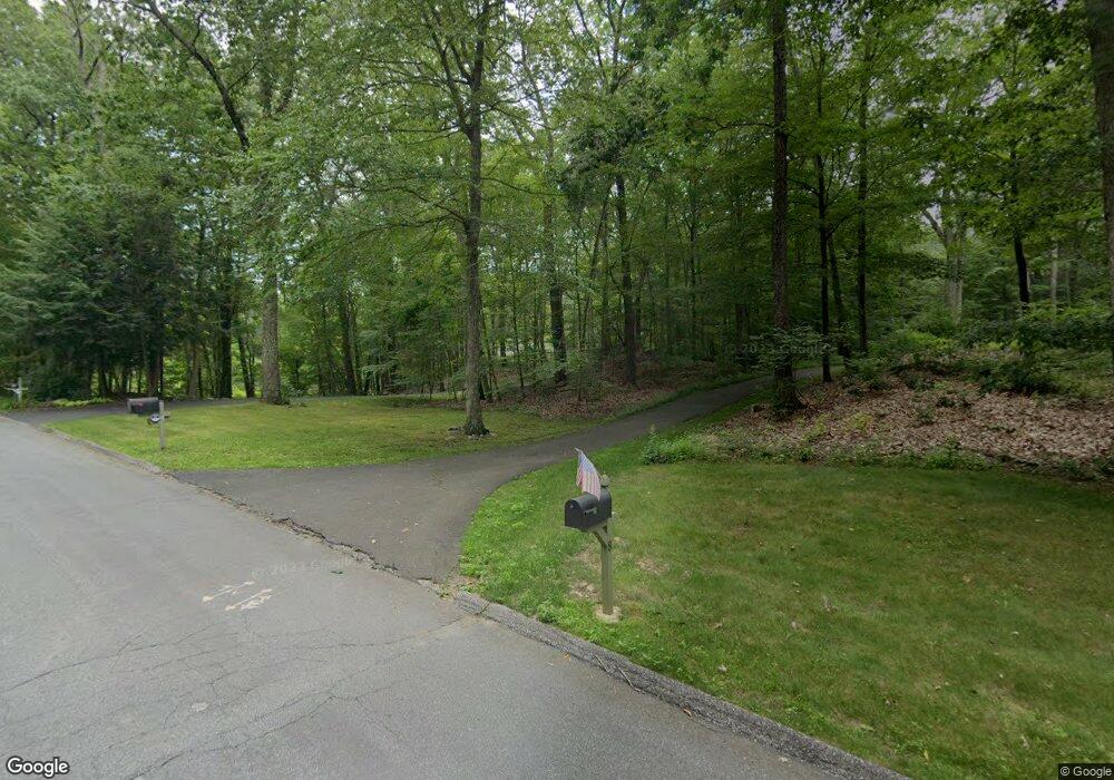 8 Middlebrook Pond Rd, Redding, CT 06896 - photo 1