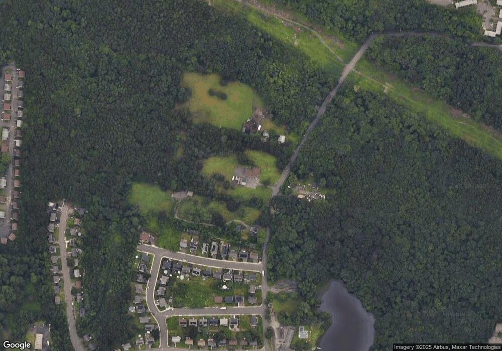 567 Boyden St, Waterbury, CT 06704 - photo 1