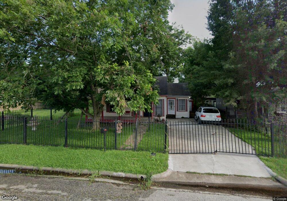 7208 Winfree Dr, Houston, TX 77087 - photo 1