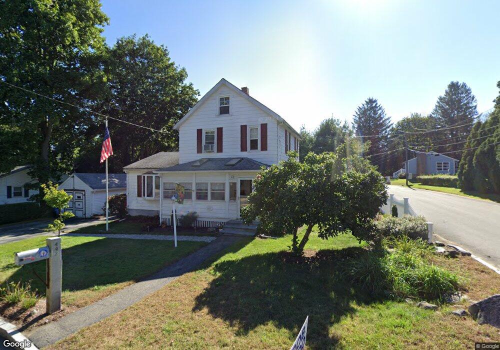 442 Russell St, Woburn, MA 01801 - photo 1