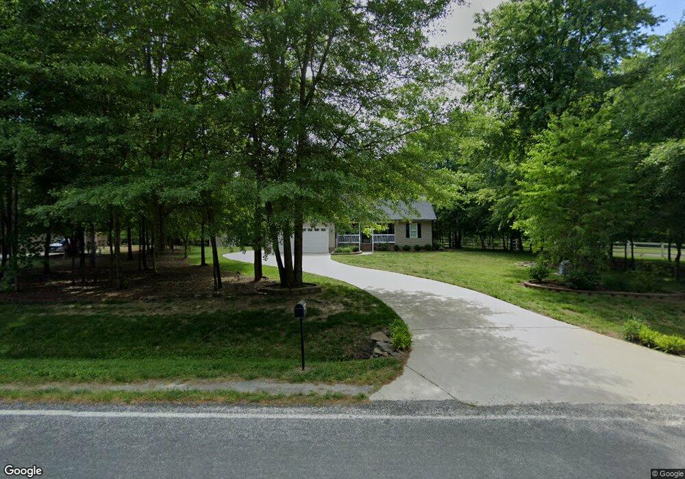 1324 Lyn Well Rd, Lincolnton, NC 28092 - photo 1