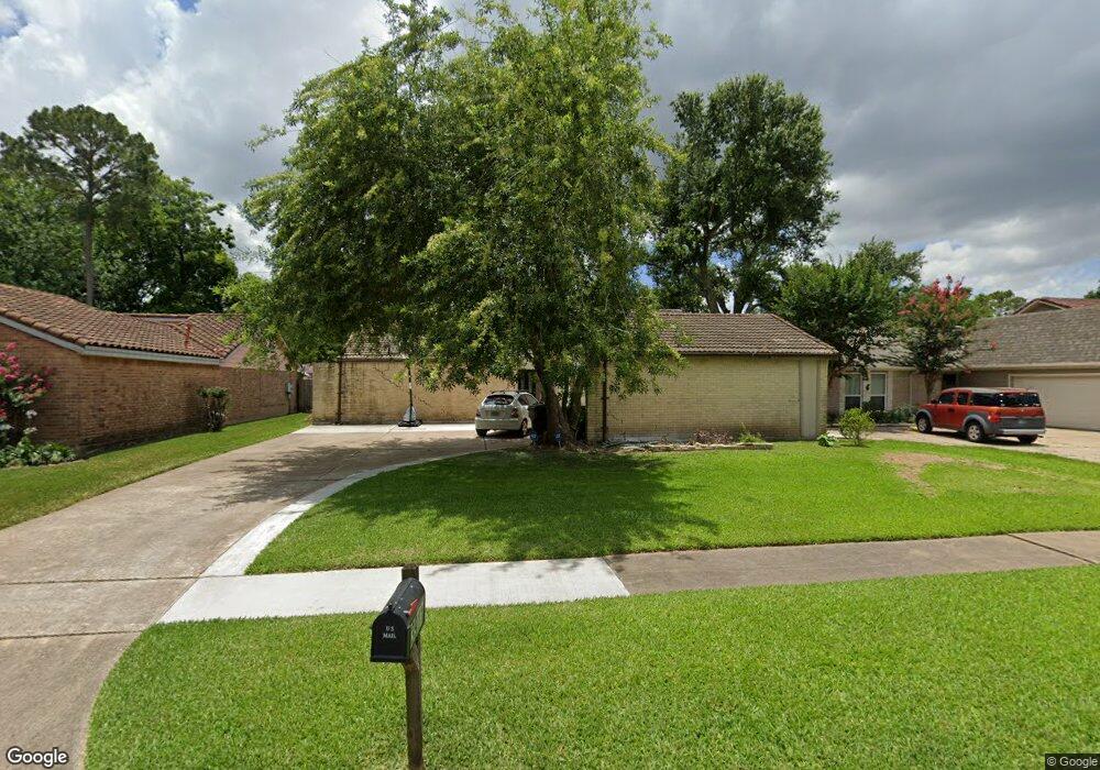3911 Saratoga Dr, Houston, TX 77088 - photo 1